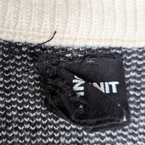 IH NOM UH NIT ihnomuhnit knit face sweater oversized black cream size L - Picture 4 of 5